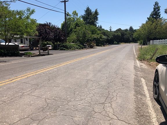 4th image of 1136 3rd Ave
