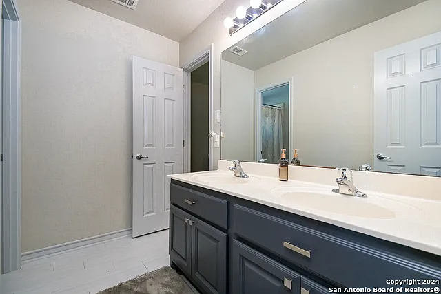 19434 Gran Roble — Photo 27