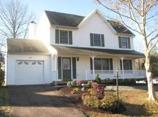 902 Morgan Ln, Perkasie, PA 18944