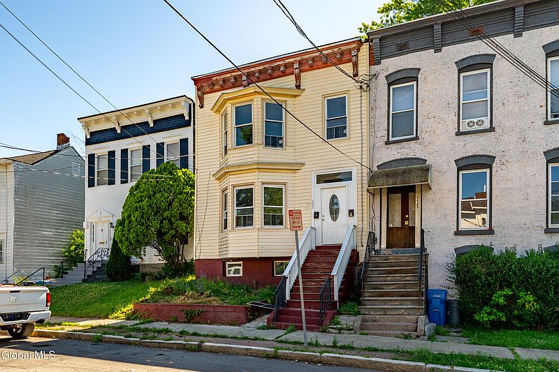 2nd image of 233 S Swan Street