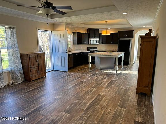 3rd image of 125 Chadwick Drive