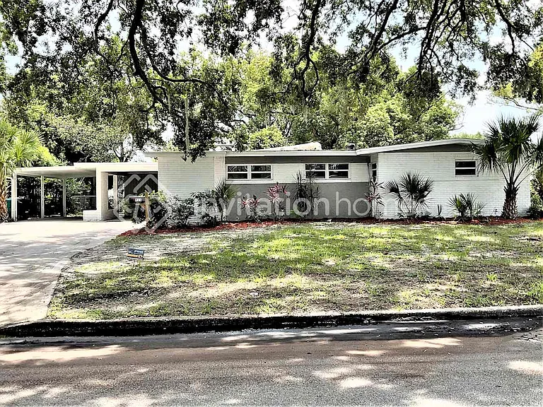 711 Humber Ln — Photo 1