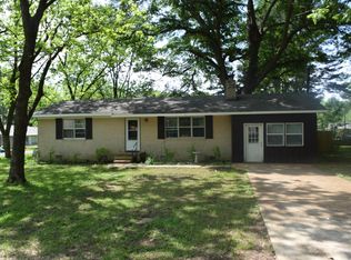 308 E 14th St, Judsonia, AR 72081