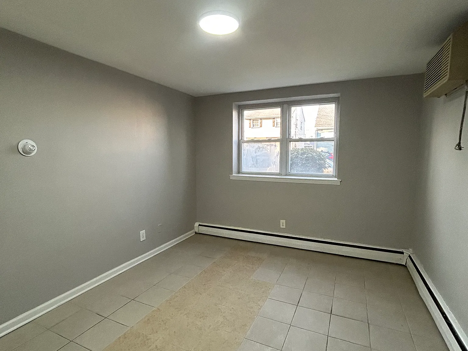 3 Vanderbilt Pl — Photo 2