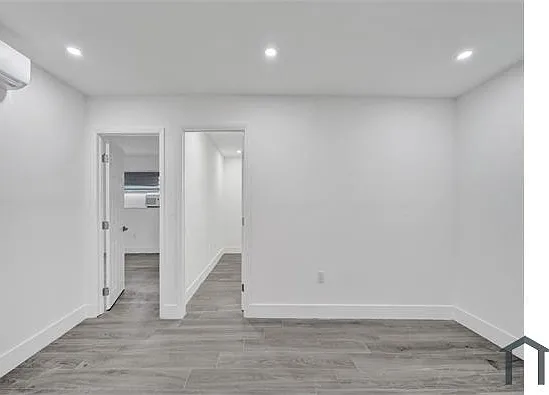 5740 Mayo St #5 — Photo 12