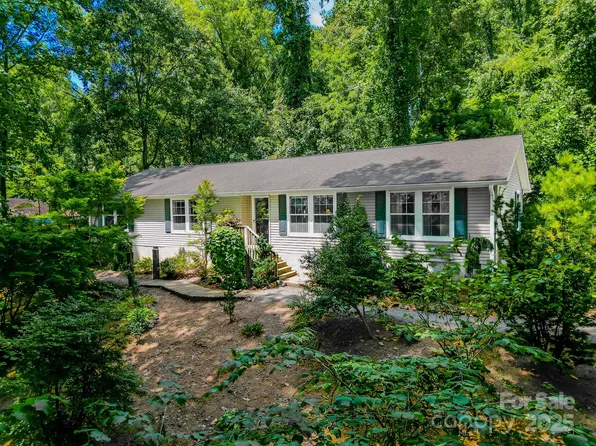 122 Little Jones Mtn, Asheville, NC 28805