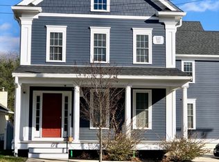 71 North St UNIT 2D, Medfield, MA 02052