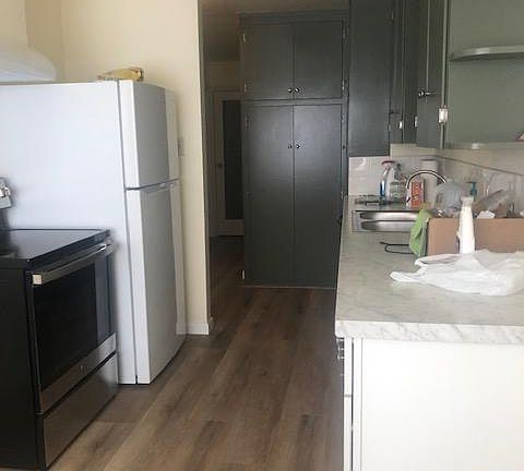 3rd image of 402 N Jefferson St