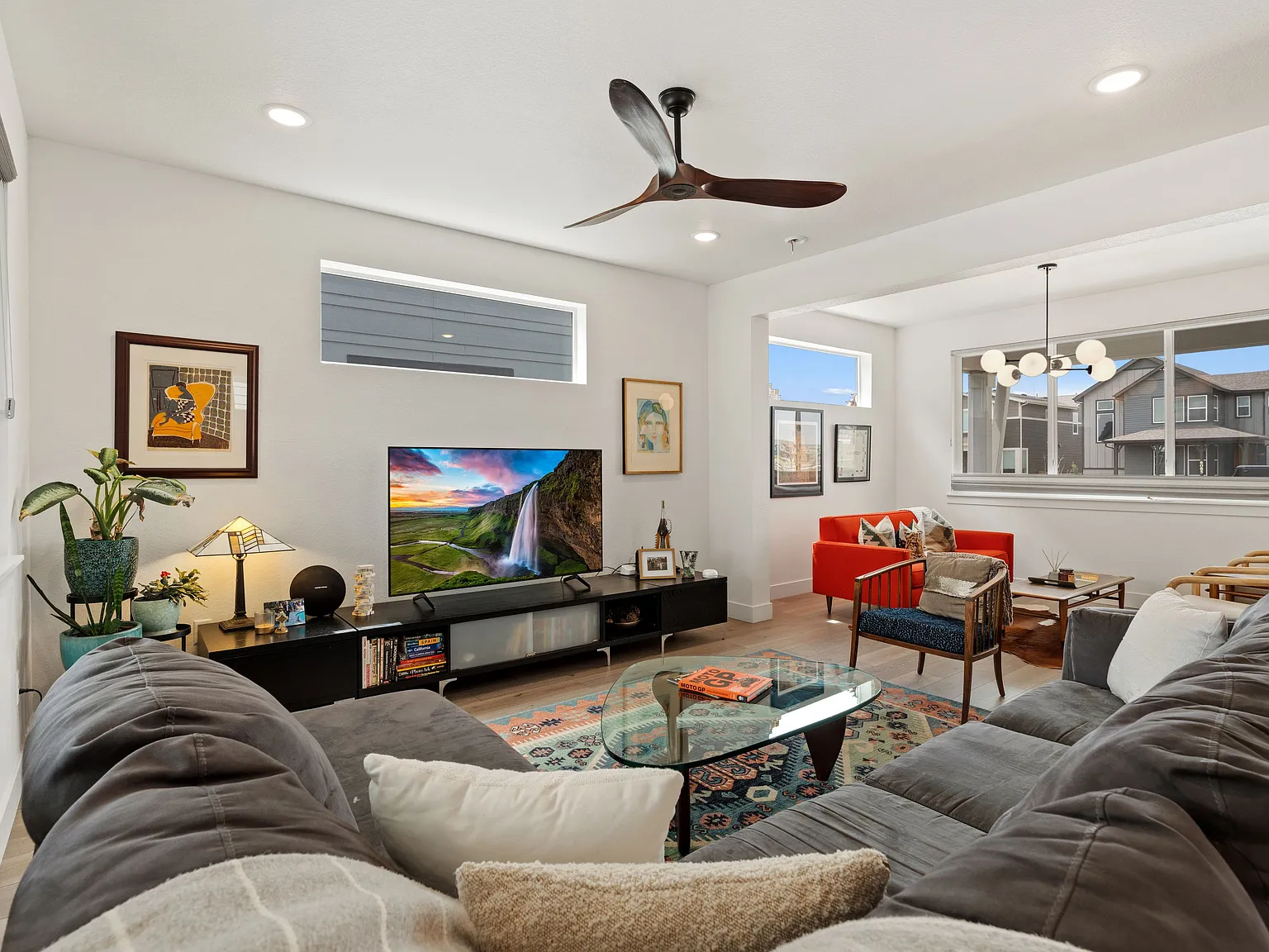 4 bed, 3071 sqft, $3,300 — Photo 3