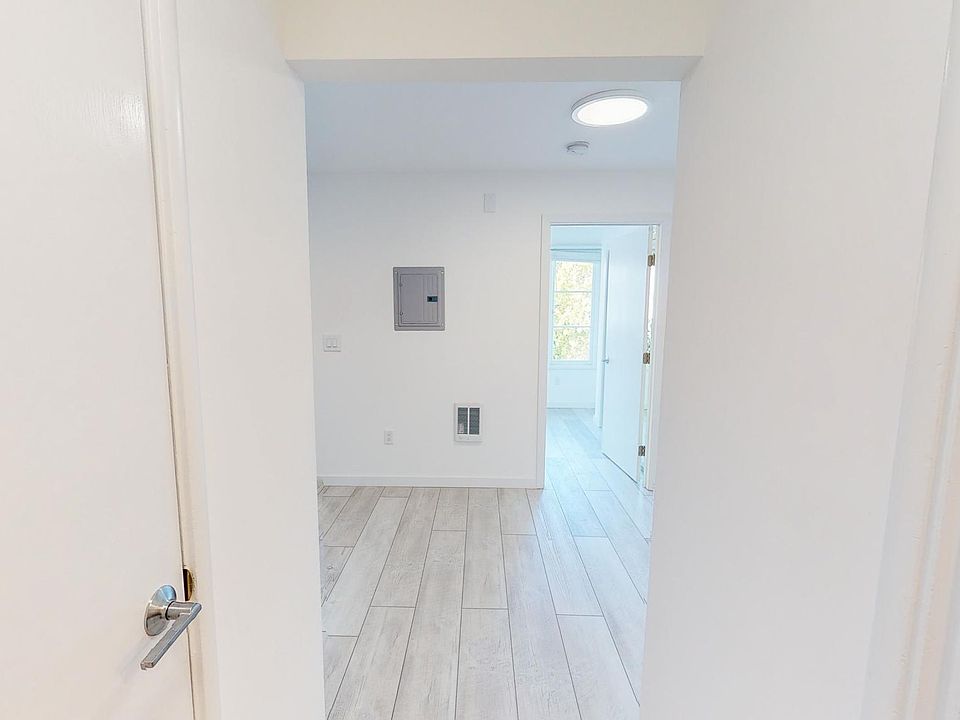 1st image of 700 Church St APT 104
