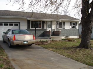 1515 Johnson Dr, Junction City, KS 66441
