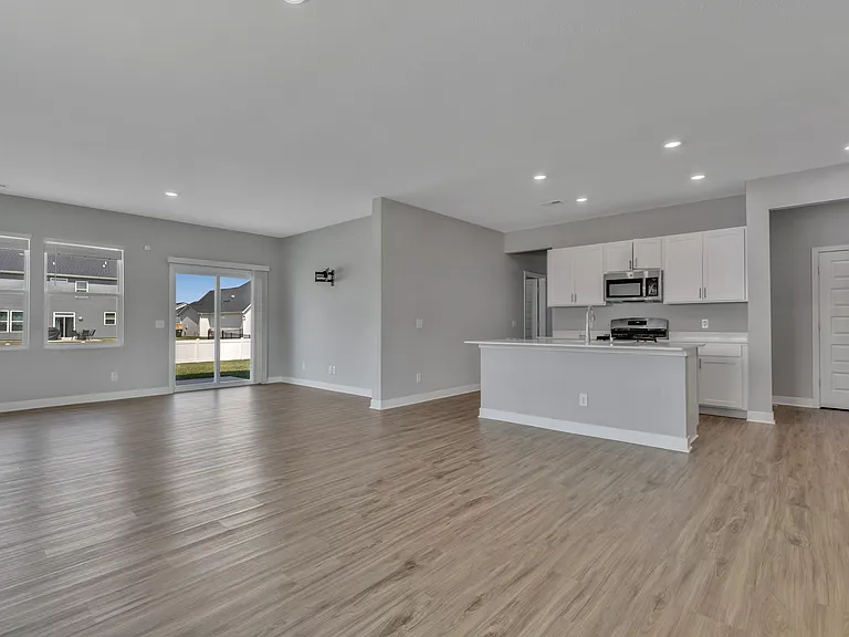 76 Fernleaf Dr — Photo 12
