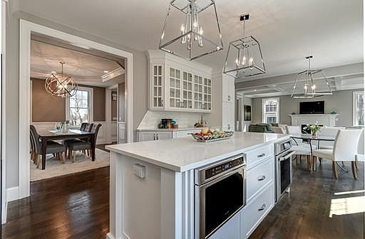 3rd image of 64 Rockwood Ln