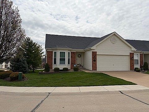 1st image of 4940 Montford Dr