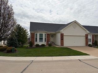 4940 Montford Dr, Saint Louis, MO 63128