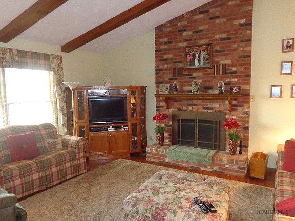 2nd image of 4624 Green Valley Dr