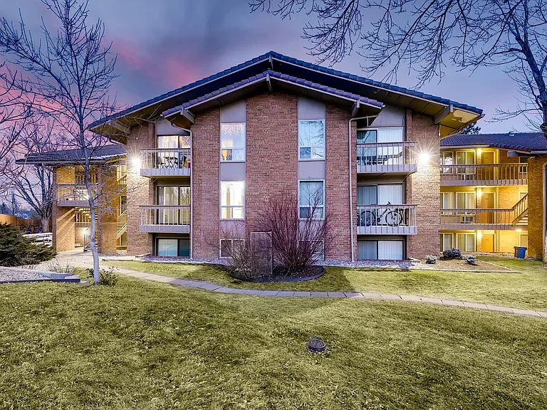 Coronado | Boulder, Co Apartments