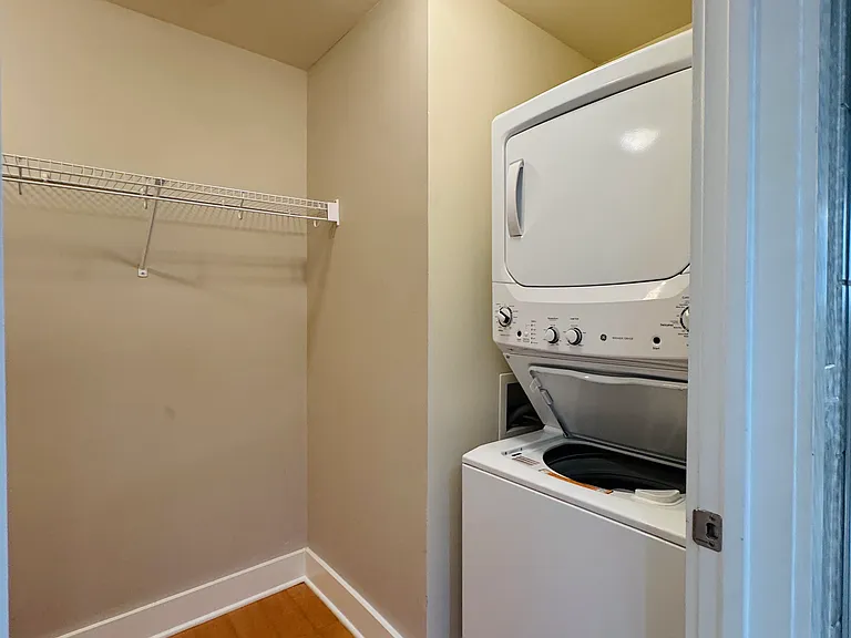 650 S Mill St #212 — Photo 8