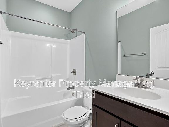 5th image of 504 Eagles Way