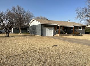 6 Diaden Dr, Sublette, KS 67877