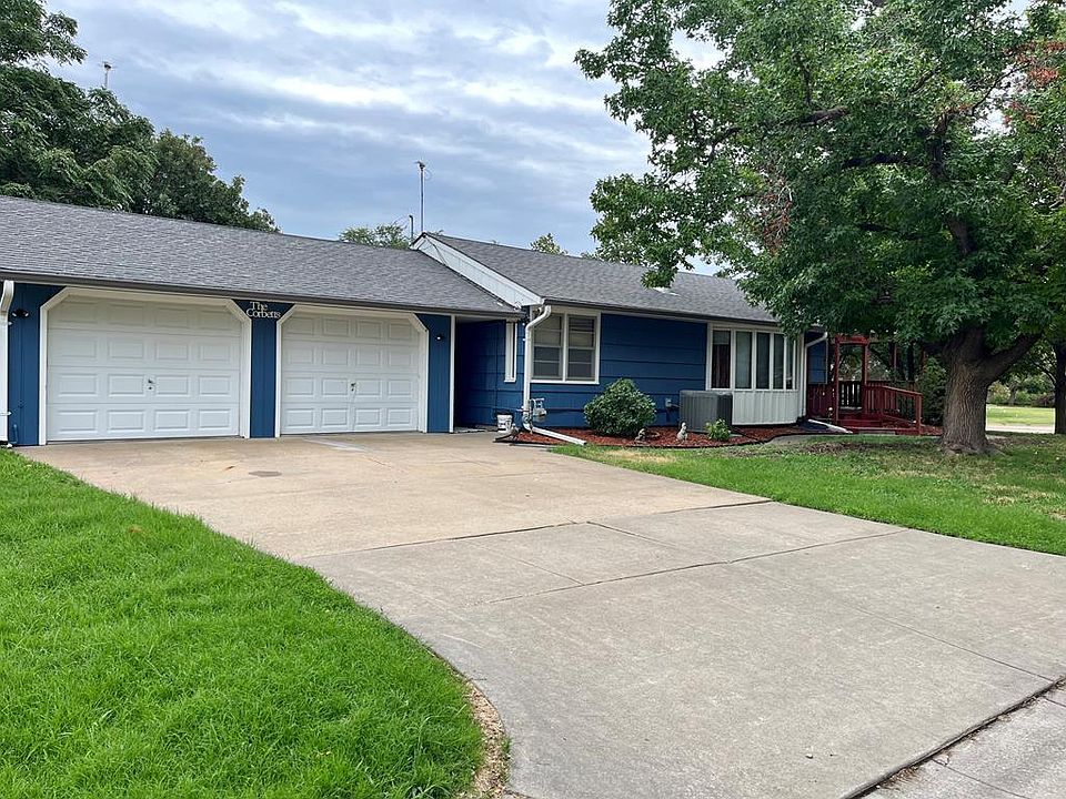 1st image of 858 Sunrise Dr