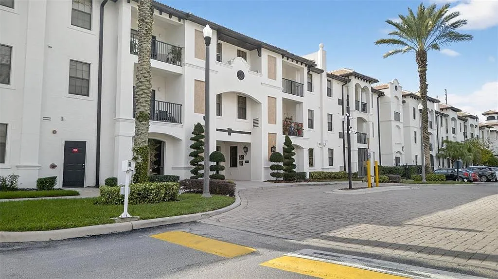 2 bed, 2.0 bath, 1054 sqft, $1,750 — Photo 4