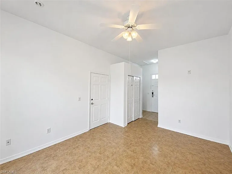 4426 Saint Georges Ct — Photo 12