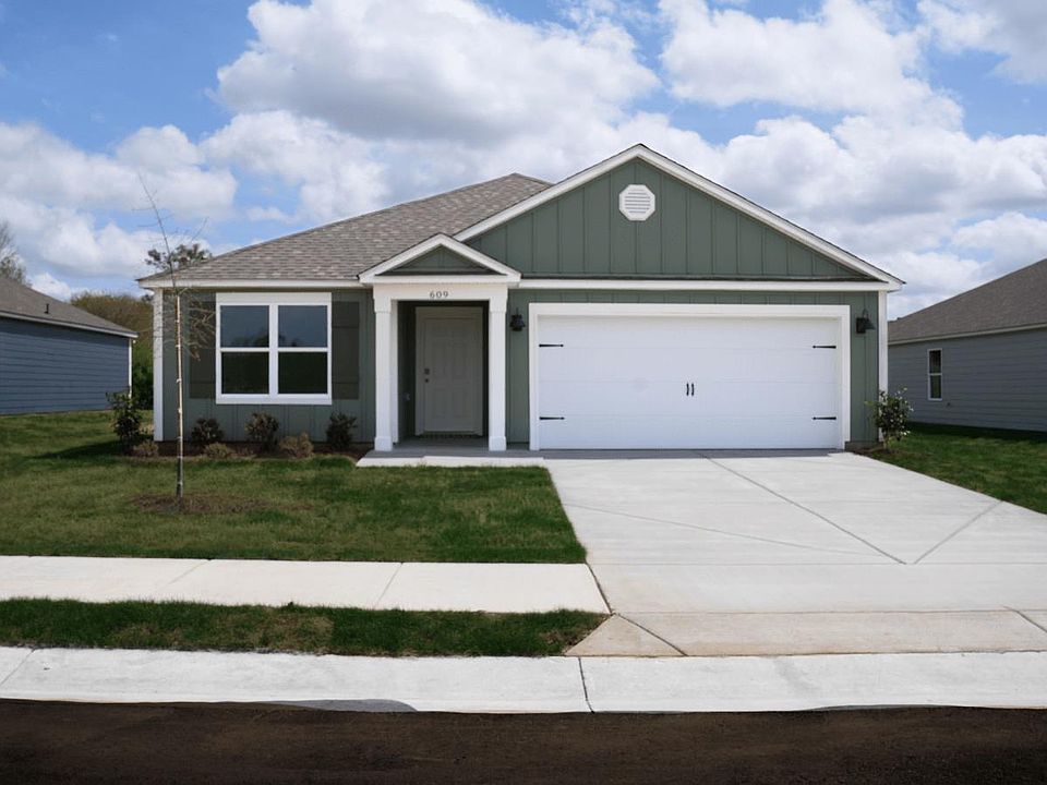 1st image of 609 Aberdeen Trce
