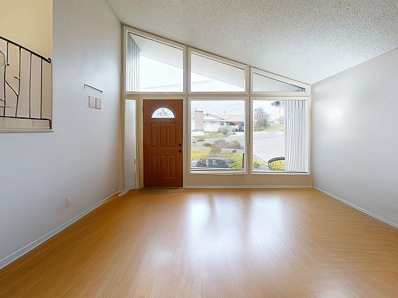 4th image of 1206 21st Ave