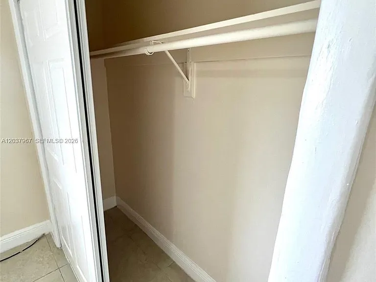 685 NE 85th St #9 — Photo 4