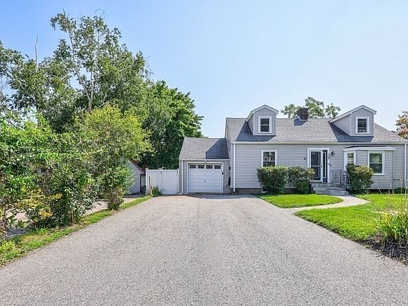 2nd image of 38 Fay Rd