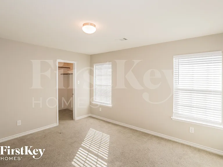 3905 Mantis St — Photo 13