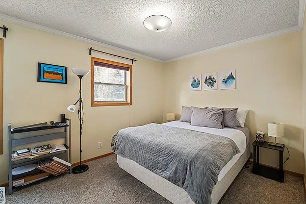 568 Tamarack Dr — Photo 7