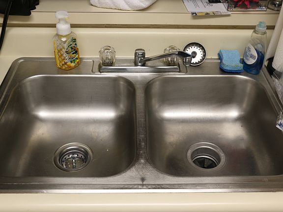 5th image of 1249 SW 46th Ave APT 1414