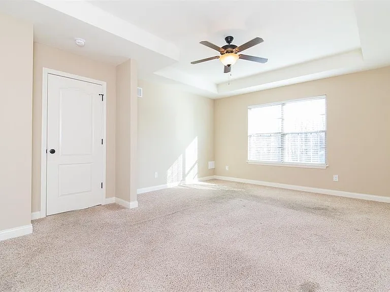 142 Shirley Blvd — Photo 15