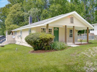 438 Loop Rd, Hendersonville, NC, 28792