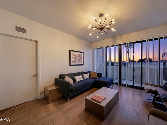 4th image of 2300 E CAMPBELL Avenue #202