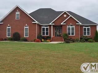 393 Bryan Dr, Winchester, TN 37398