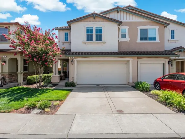431 Rosso Ct, Vacaville, CA 95687