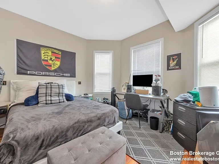 228 Calumet St #2 — Photo 8