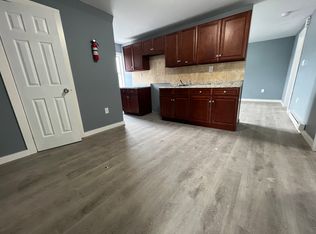 841-843 Clinton Ave #3E, Newark, NJ 07108
