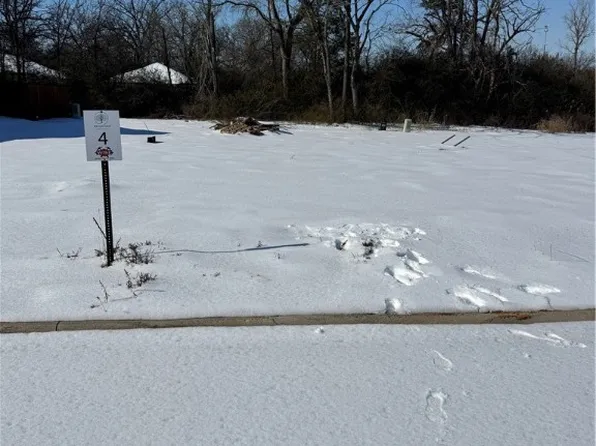 919 Bodey St, Barling, AR 72923