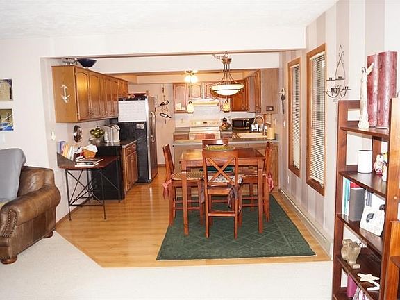 Kitchen/dining area right off of the main living space.