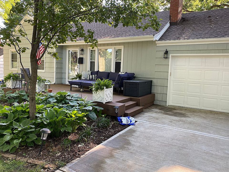 2nd image of 5536 Beverly Ln