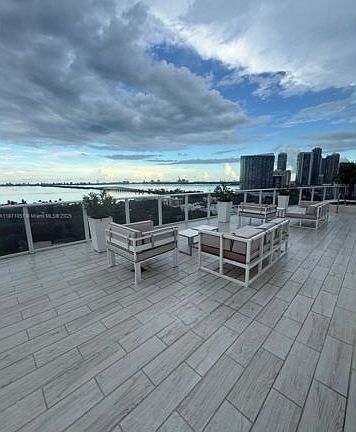 5th image of 4250 Biscayne Blvd APT 817