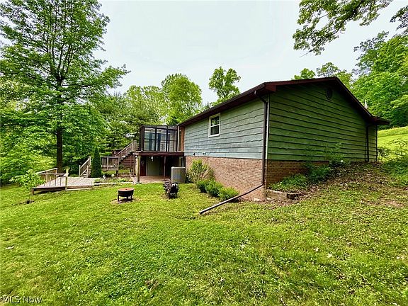 4th image of 108 Deerwalk Cir