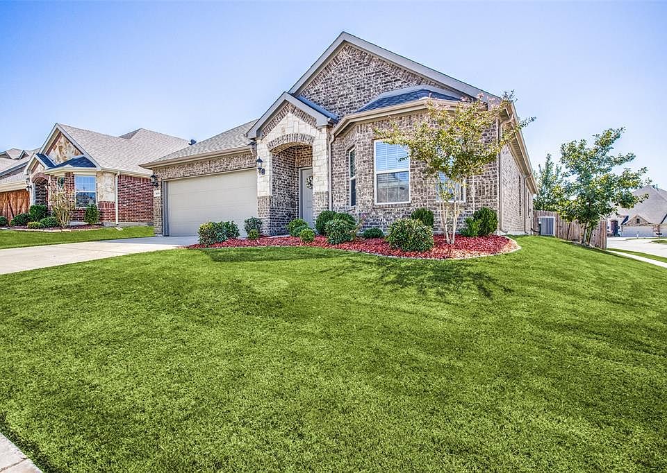 1st image of 8038 Mountain Knoll Ct