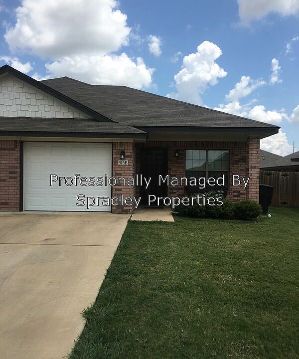 1st image of 516B Karey Dr