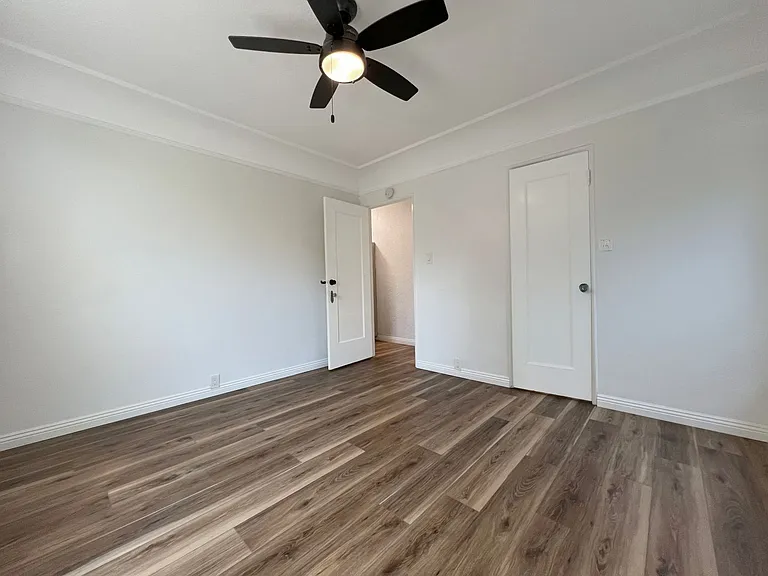 2316-2322 N Eucalyptus Ave — Photo 10