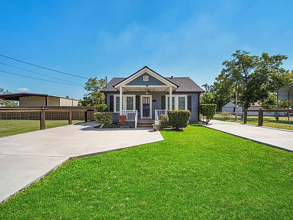 307 S 5th St, Highlands, TX 77562 | MLS #23154308 | Zillow